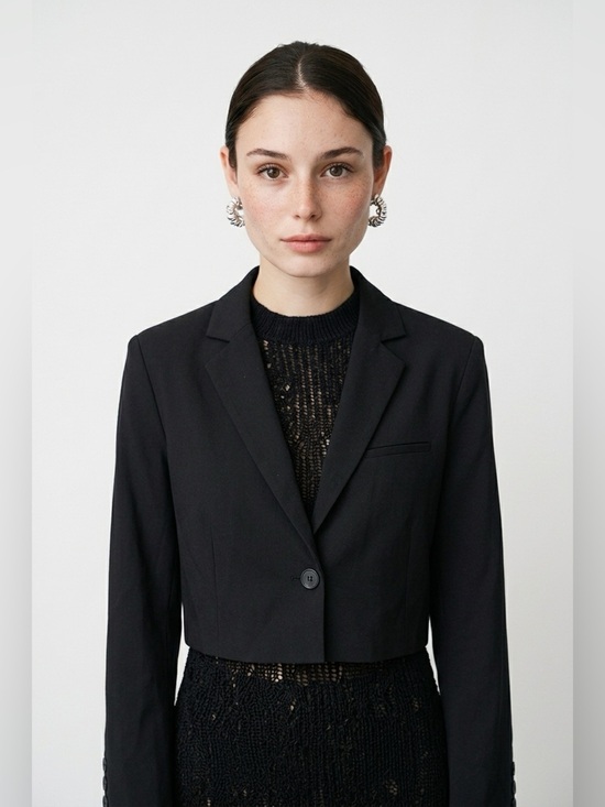 Dynamite Jackets & Blazers - Cropped dynamite blazer